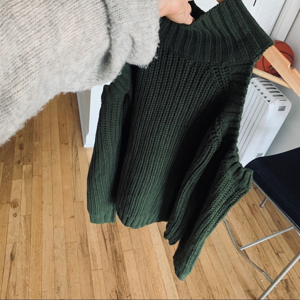 Sweater - Picture 3 of 4